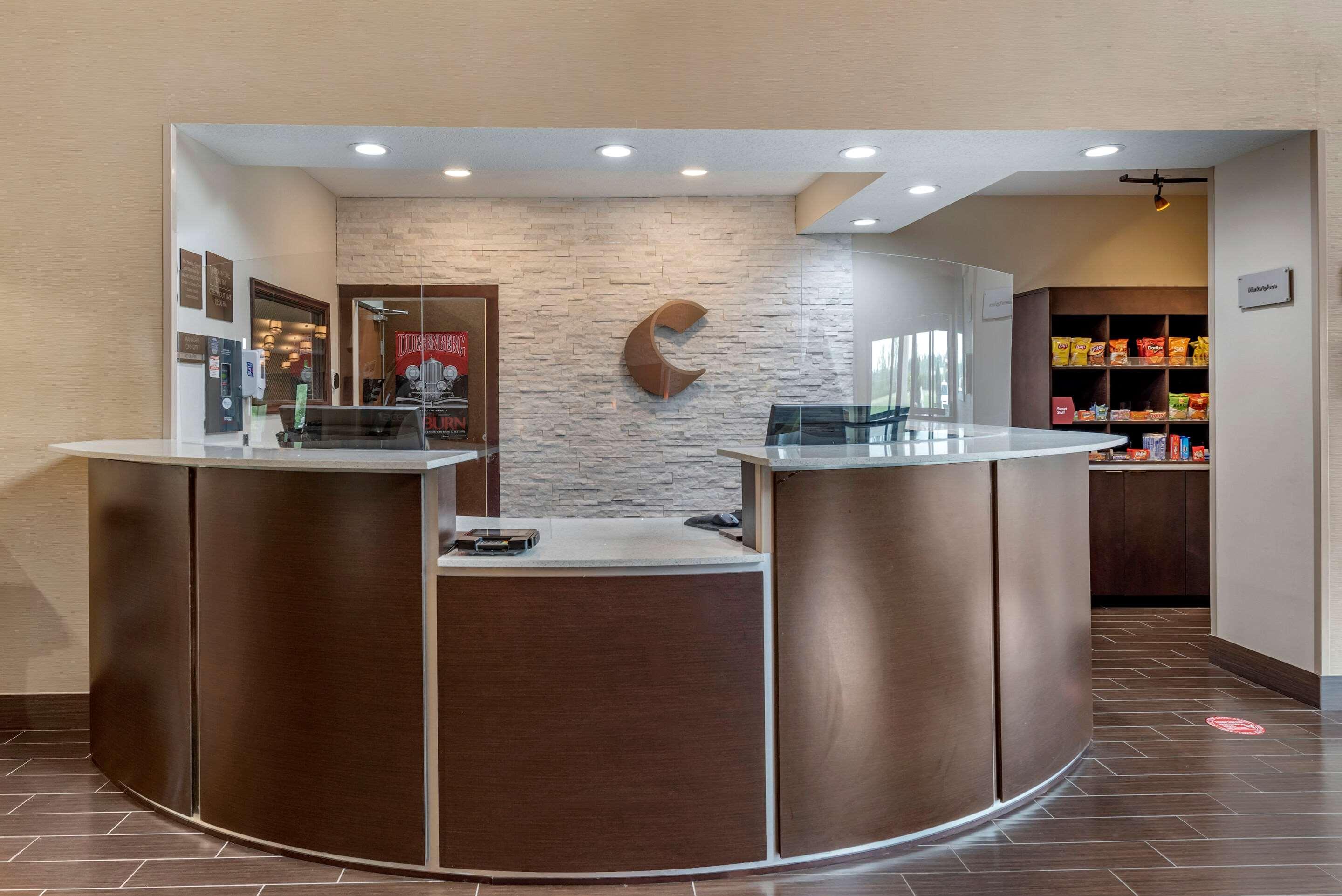 Comfort Suites Auburn Near I-69 Zewnętrze zdjęcie