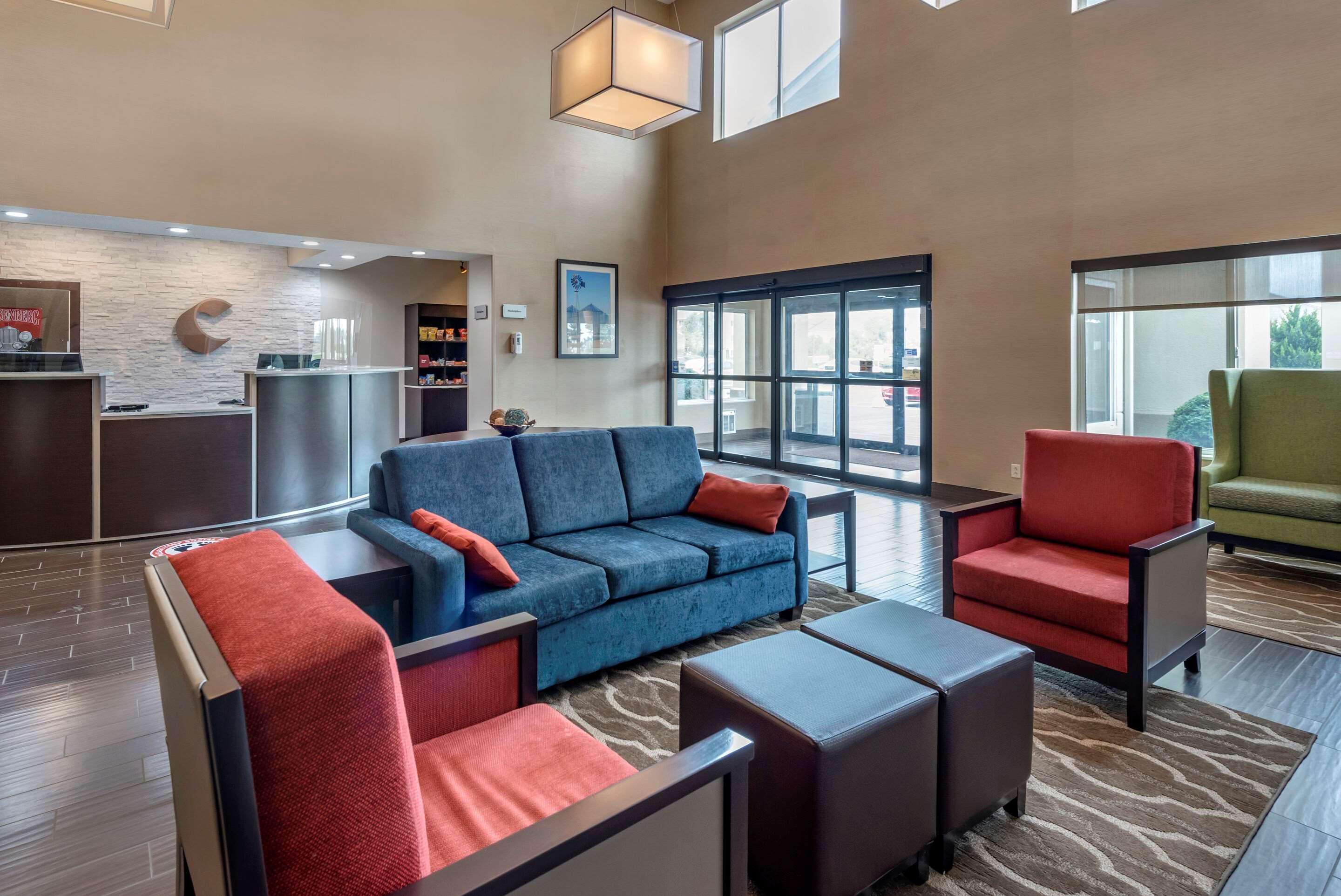 Comfort Suites Auburn Near I-69 Zewnętrze zdjęcie