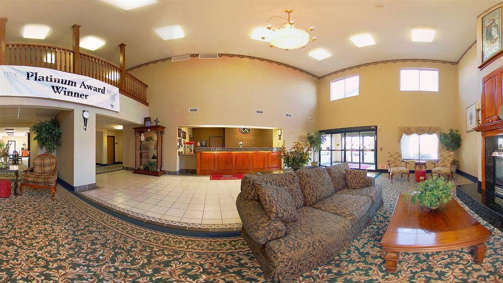 Comfort Suites Auburn Near I-69 Zewnętrze zdjęcie